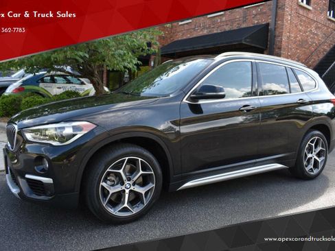 Used 2018 BMW X1 xDrive28i w/ Premium Package AWD/4WD image 1