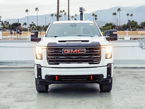 Used 2025 GMC Sierra 2500 AT4 image 61