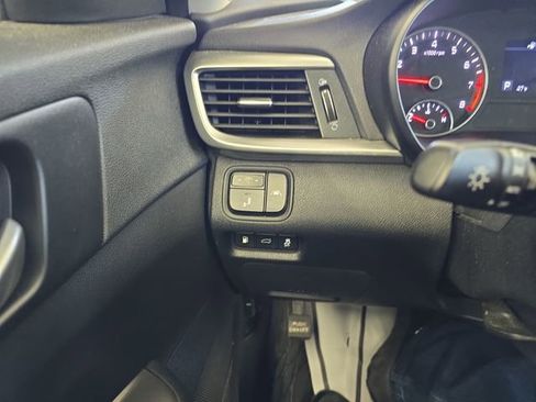 Used 2019 Kia Optima S w/ S Panoramic Sunroof Package image 21