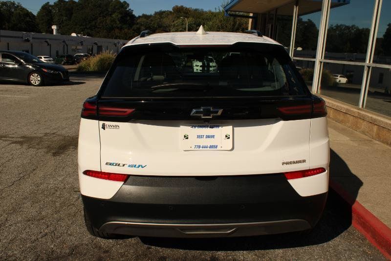 Used 2022 Chevrolet Bolt EUV Premier w/ Launch Edition FWD image 5