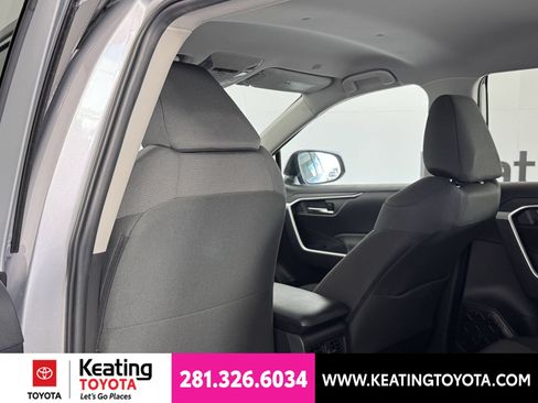 Certified 2025 Toyota RAV4 XLE AWD/4WD image 18