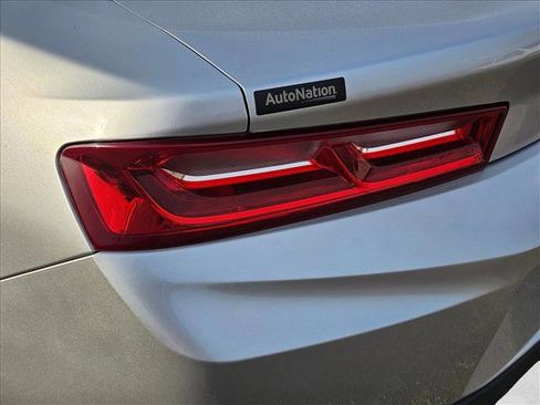 Used 2017 Chevrolet Camaro LT image 10