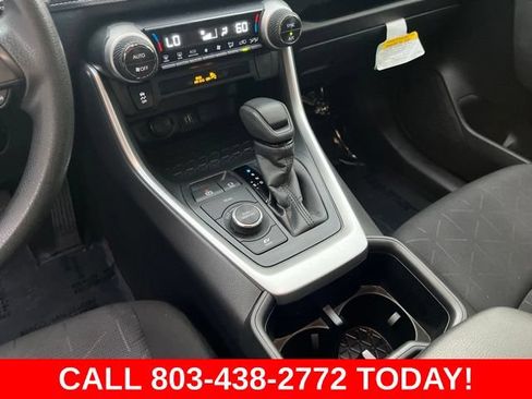 Used 2025 Toyota RAV4 XLE AWD/4WD image 25