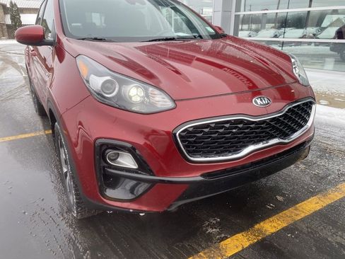 Used 2022 Kia Sportage LX image 5