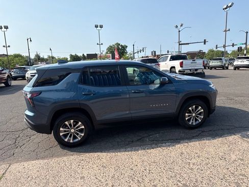 Used 2026 Chevrolet Equinox LT AWD/4WD image 10