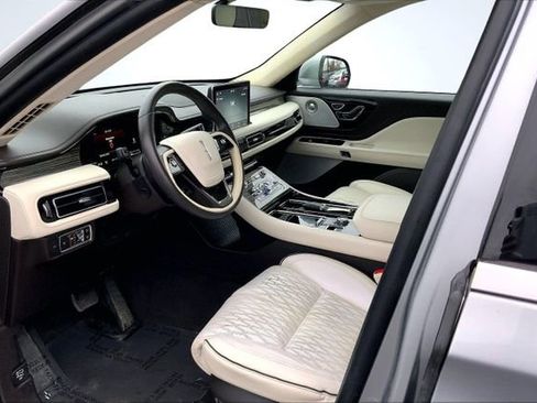 Used 2020 Lincoln Aviator Black Label w/ Dynamic Handling Package image 19