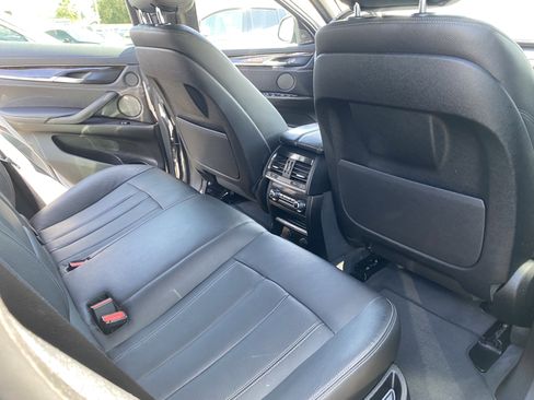 Used 2019 BMW X6 sDrive35i RWD image 16