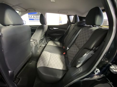 Used 2022 Nissan Rogue Sport SV FWD image 29