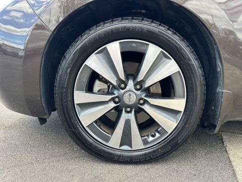 Used 2016 Nissan Leaf SV FWD image 28