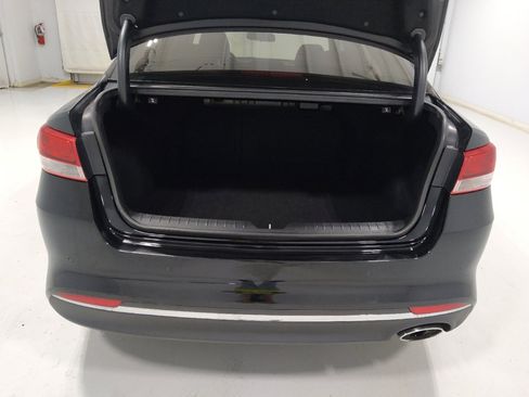 Used 2018 Kia Optima LX w/ 17" Alloy Wheels Package FWD image 29