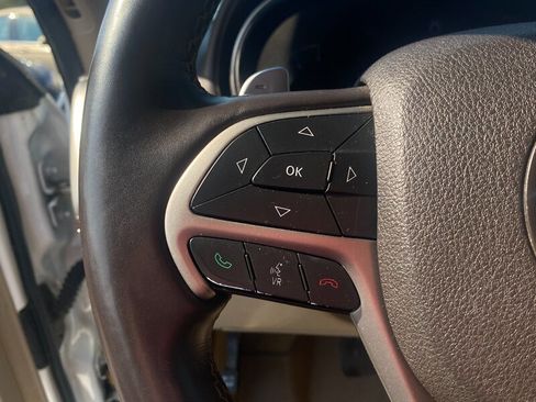Used 2014 Jeep Grand Cherokee Overland w/ Advanced Technology Group image 24