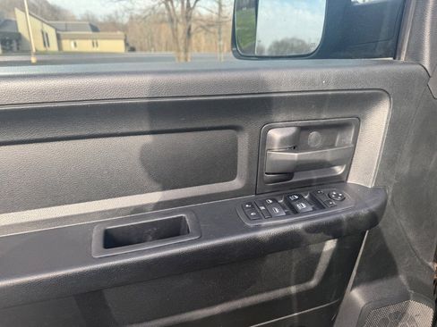 Used 2018 RAM 1500 Express w/ Express Value Package image 11