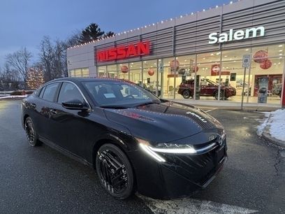 New 2026 Nissan Sentra SR w/ Floor Mat Package