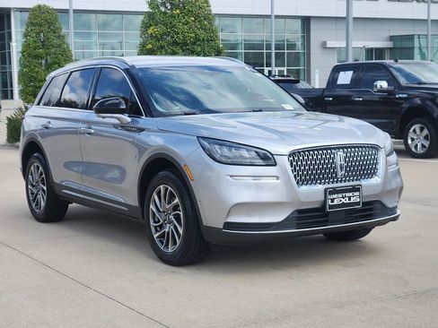 Used 2022 Lincoln Corsair FWD w/ Equipment Group 101A image 3