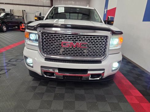 Used 2015 GMC Sierra 3500 Denali w/ Duramax Plus Package AWD/4WD image 16