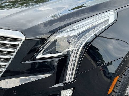 Used 2018 Cadillac XT5 Platinum AWD/4WD image 9