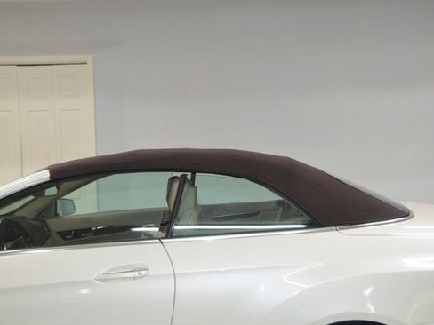 Used 2015 Mercedes-Benz E 400 E 400 w/ Premium 1 Package image 7