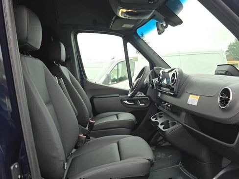 New 2026 Mercedes-Benz Sprinter 2500 image 11