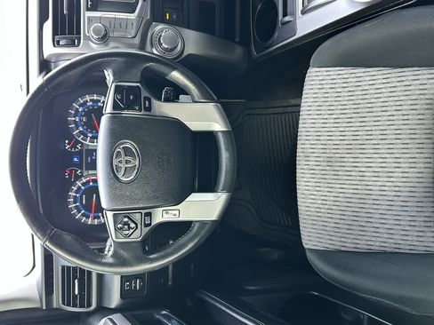 Used 2018 Toyota 4Runner SR5 image 34