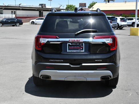 Used 2023 GMC Acadia SLT AWD/4WD image 7