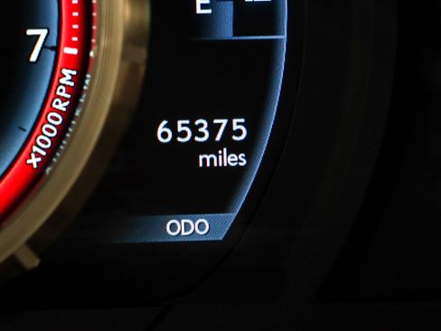 Used 2016 Lexus IS 300 AWD w/ F Sport Package image 16