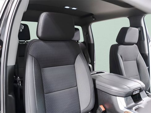 Used 2025 GMC Sierra 1500 Elevation image 34