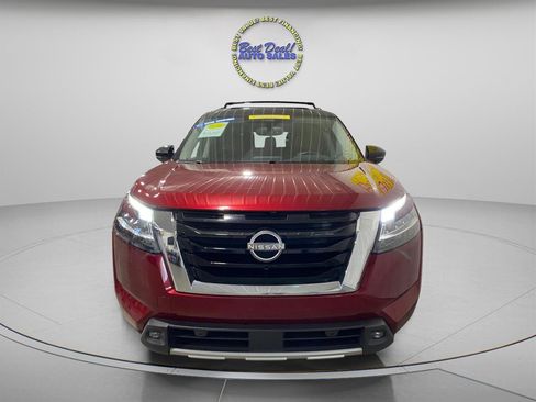 Used 2022 Nissan Pathfinder Platinum w/ Cargo Package AWD/4WD image 9