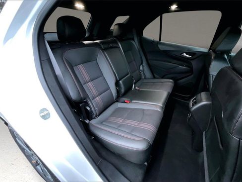 Used 2023 Chevrolet Equinox RS image 24
