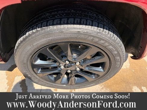 Used 2019 Jeep Grand Cherokee Altitude image 7