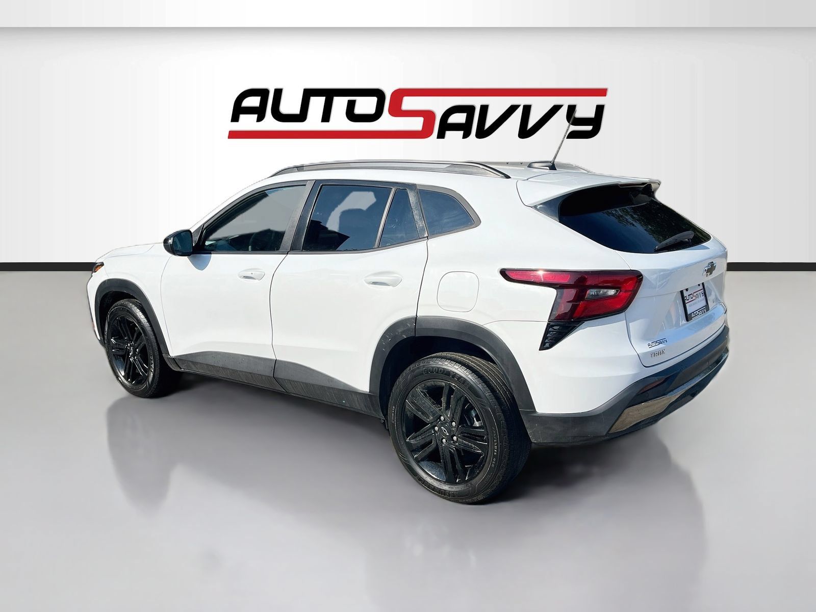 Used 2025 Chevrolet Trax ACTIV w/ Sunroof Package FWD image 5