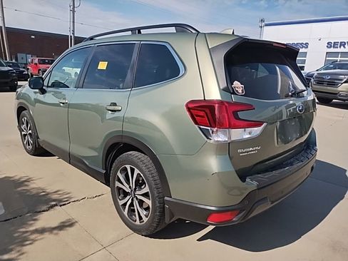 Used 2020 Subaru Forester Limited AWD/4WD image 9