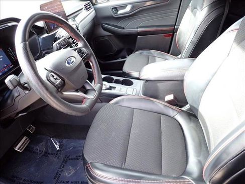 Certified 2024 Ford Escape ST-Line image 12