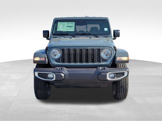 New 2026 Jeep Gladiator Mojave AWD/4WD video 2