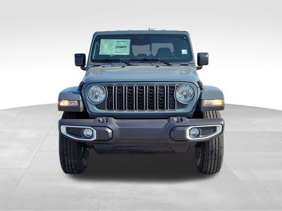 New 2026 Jeep Gladiator Sport