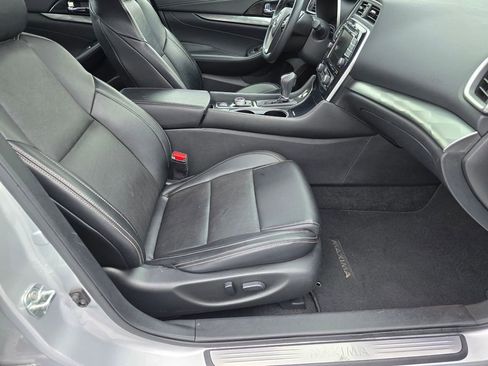 Used 2021 Nissan Maxima 3.5 SV w/ Floor Mat Group image 12