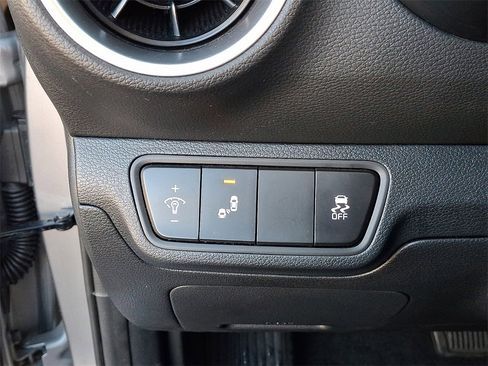 Used 2024 Kia Forte LXS w/ LXS Technology Package image 24