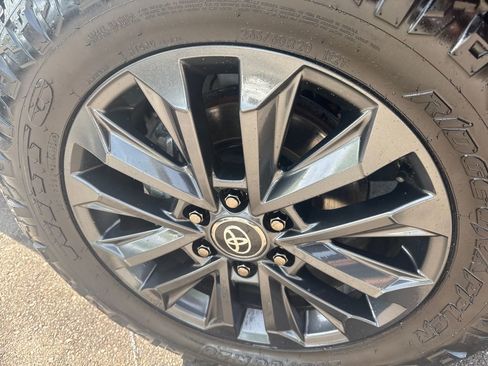 Used 2024 Toyota Land Cruiser w/ Premium Package image 39