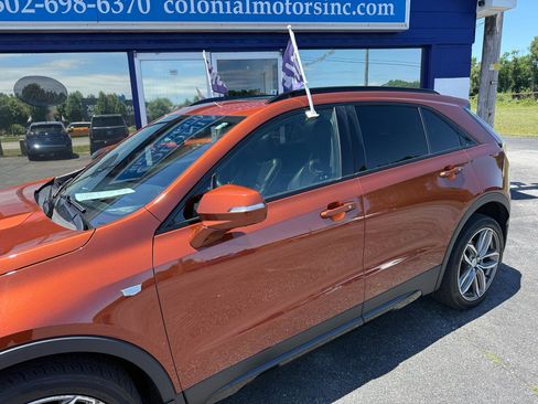 Used 2019 Cadillac XT4 Sport AWD/4WD image 2