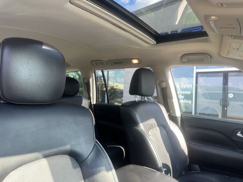 Used 2023 INFINITI QX80 Premium Select w/ Cargo Package AWD/4WD image 12