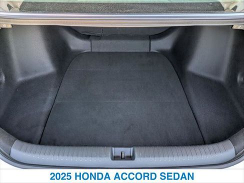 Used 2025 Honda Accord SE image 23