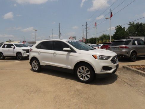 Used 2020 Ford Edge Titanium FWD image 6