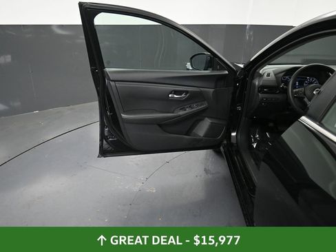 Used 2024 Nissan Sentra SV image 25