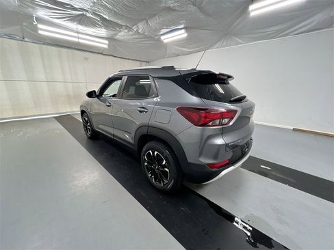 Used 2021 Chevrolet TrailBlazer LT w/ Convenience Package image 7