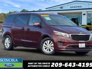 Used 2017 Kia Sedona LX w/ LX Essentials Premium Package FWD video 1