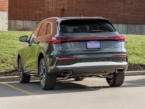 New 2026 Audi Q5 Premium AWD/4WD image 5