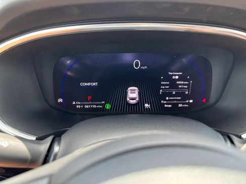 Used 2023 Acura MDX SH-AWD w/ Technology Package image 18