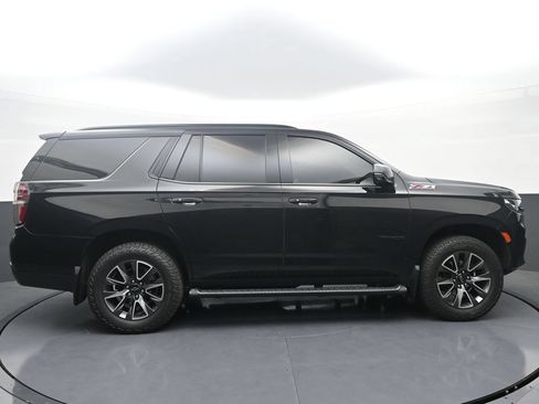 Used 2021 Chevrolet Tahoe Z71 w/ Z71 Signature Package AWD/4WD image 8