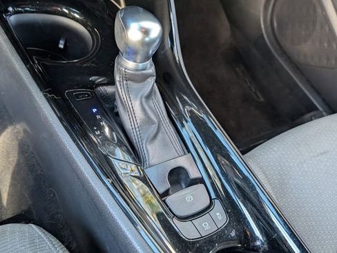 Used 2019 Toyota C-HR XLE image 29