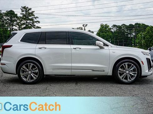 Used 2021 Cadillac XT6 Premium Luxury w/ Platinum Package FWD image 9