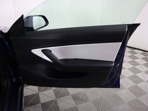 Used 2021 Tesla Model 3 Long Range image 26